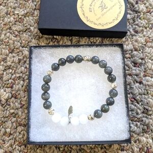 Mala Jade Green White Bracelet Calming Grounding Energy Connection Gift Box